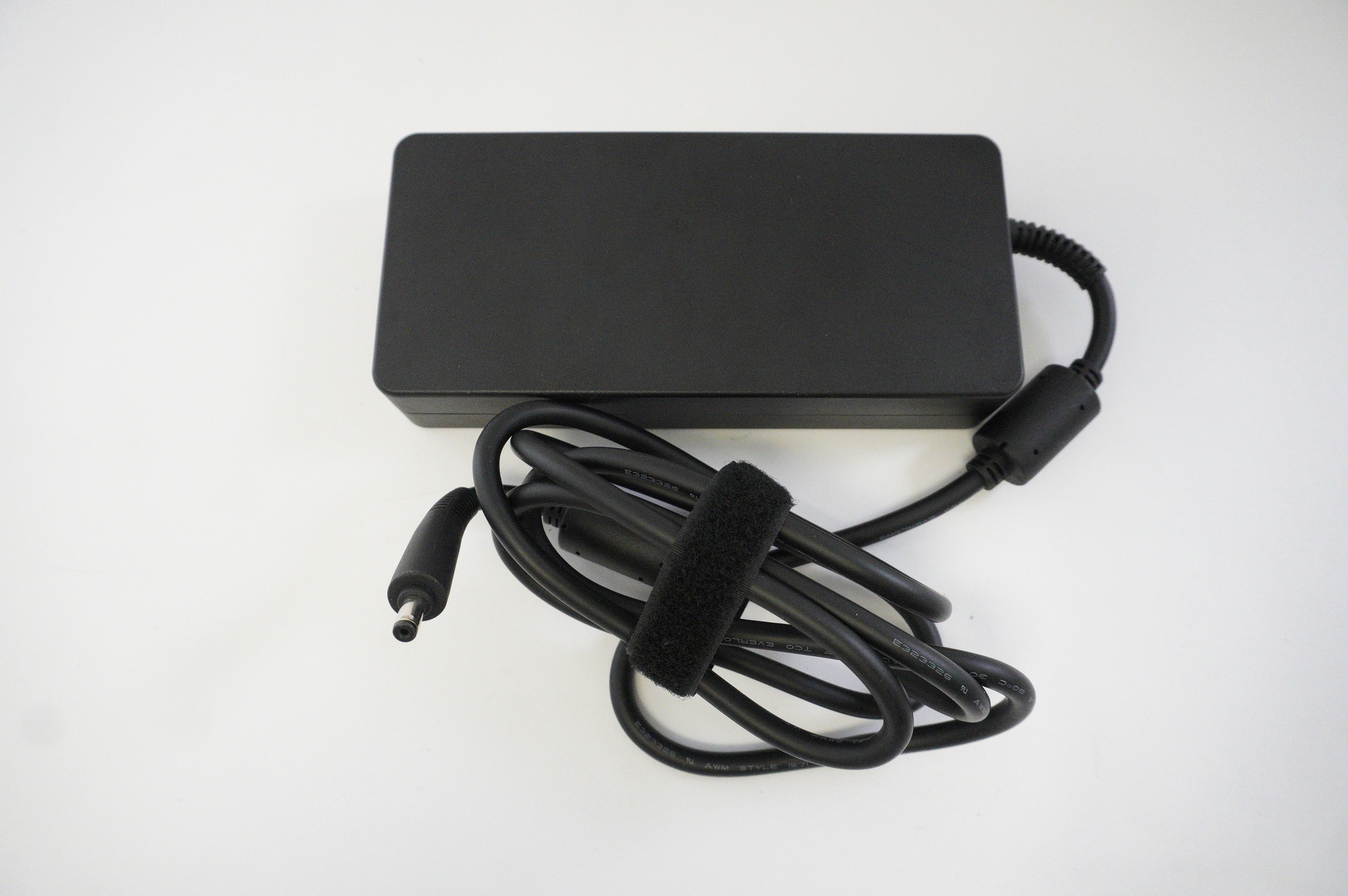 KP.3300H.001 Acer 330W High power 5.5 Brick 19.5V/16.92A Black ac adapter PHN16-72-91P6