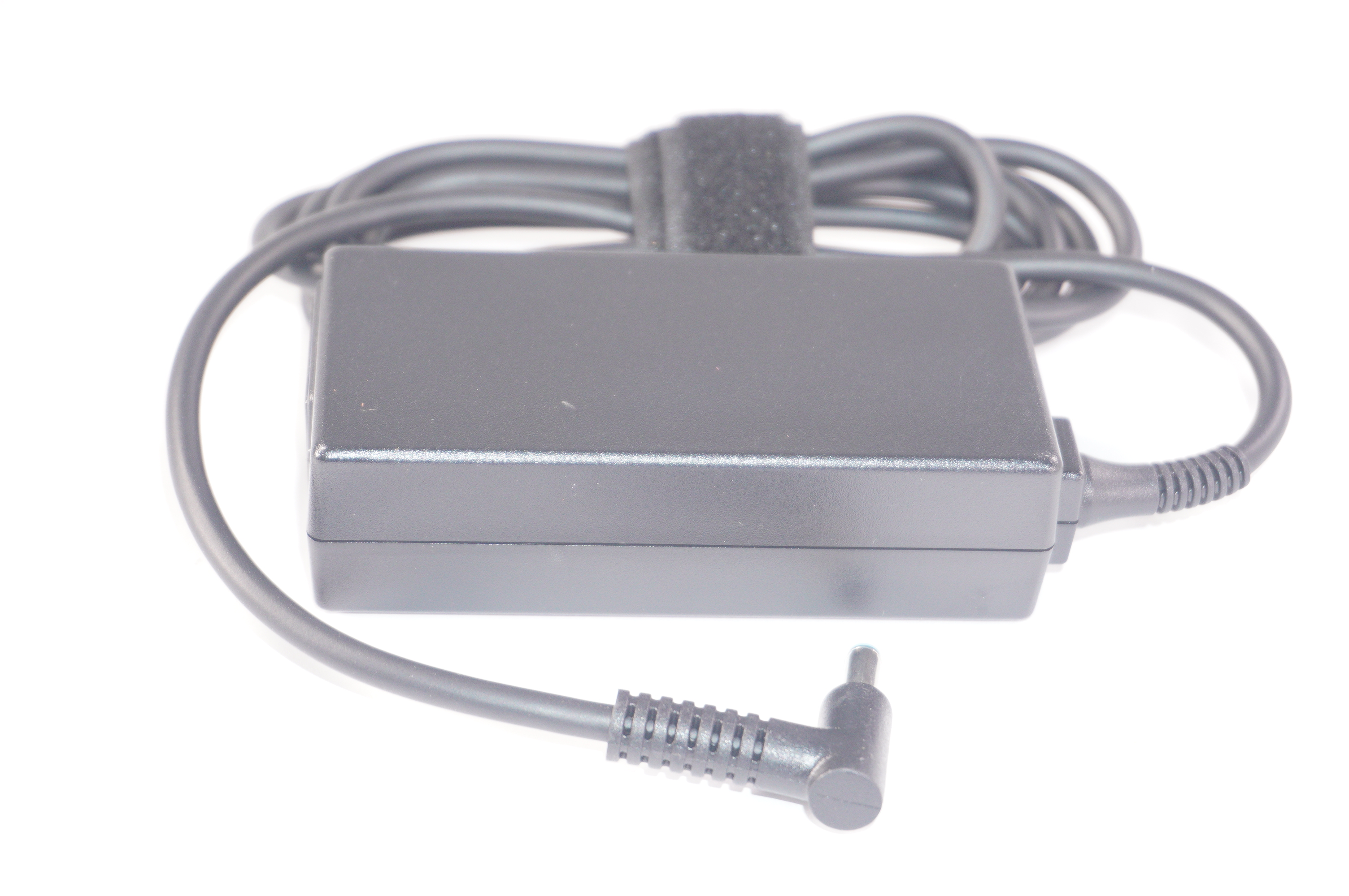 Delta PD3.045 W3 pin NON-PCC adapter FRU