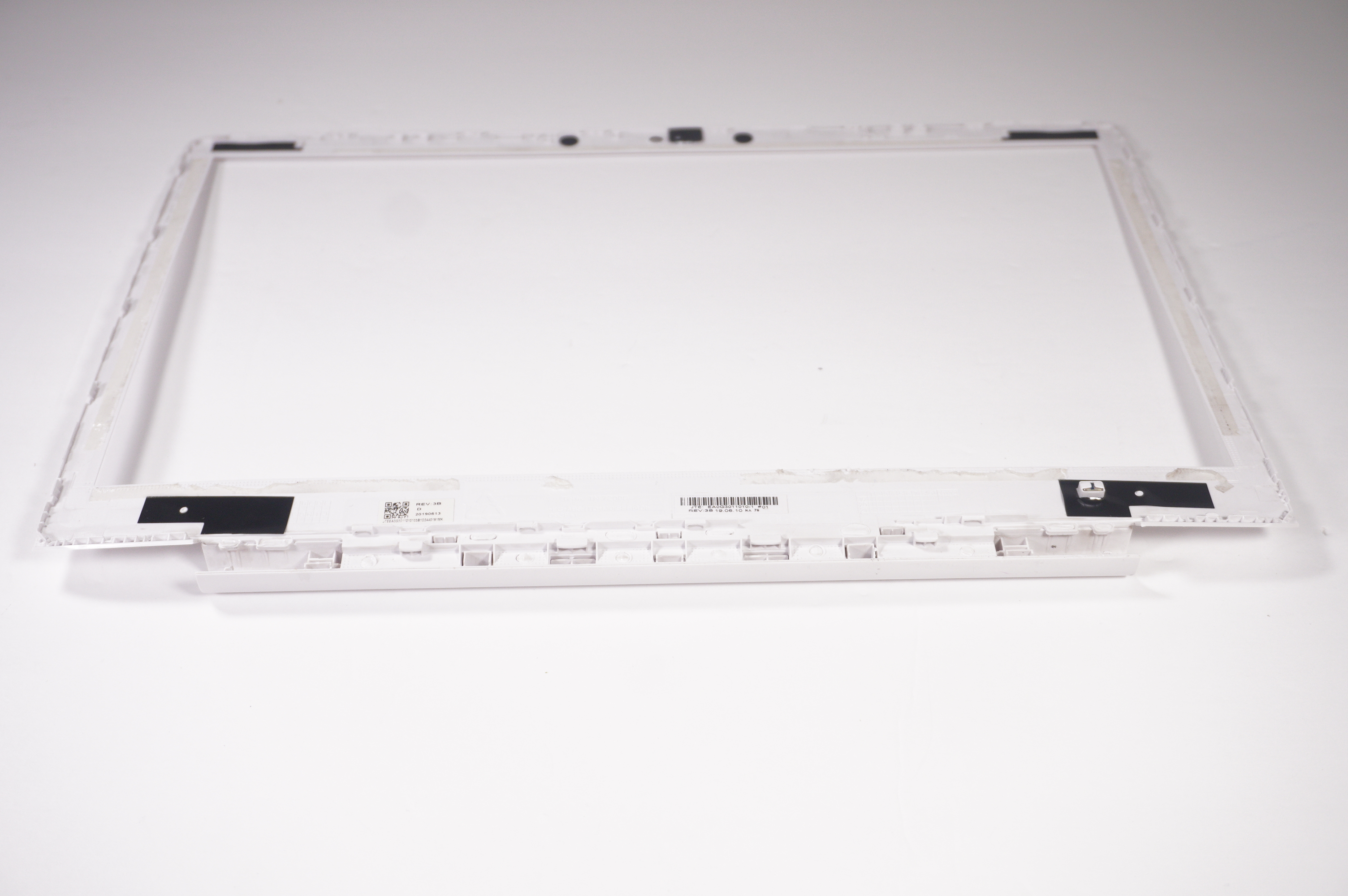 EA0G3011010-1 Hp LCD Front Bezel 14-CA137NR