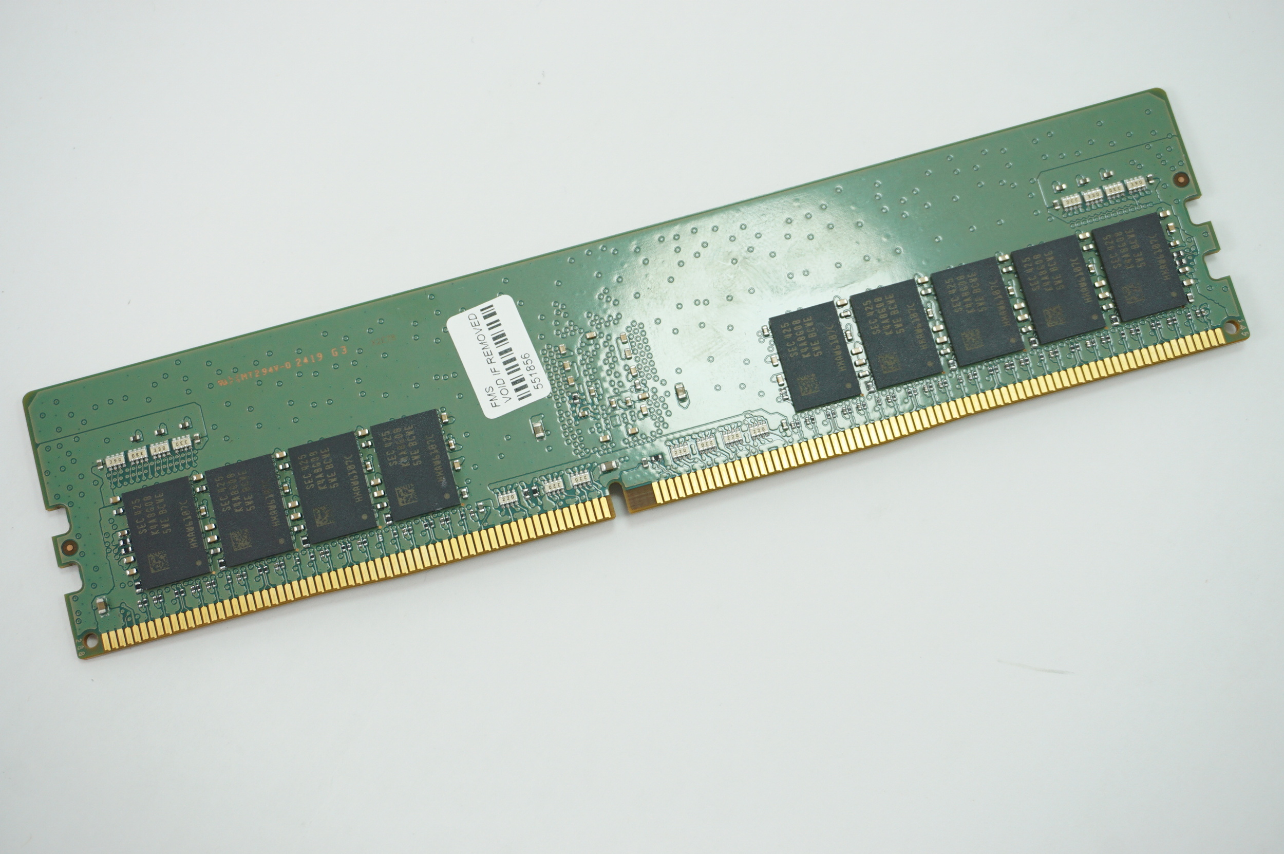 M393A2K43EB3-CWEC0 Samsung 16GB PC4-3200AA 3200Mhz DDR4 REG RDIMM Memory