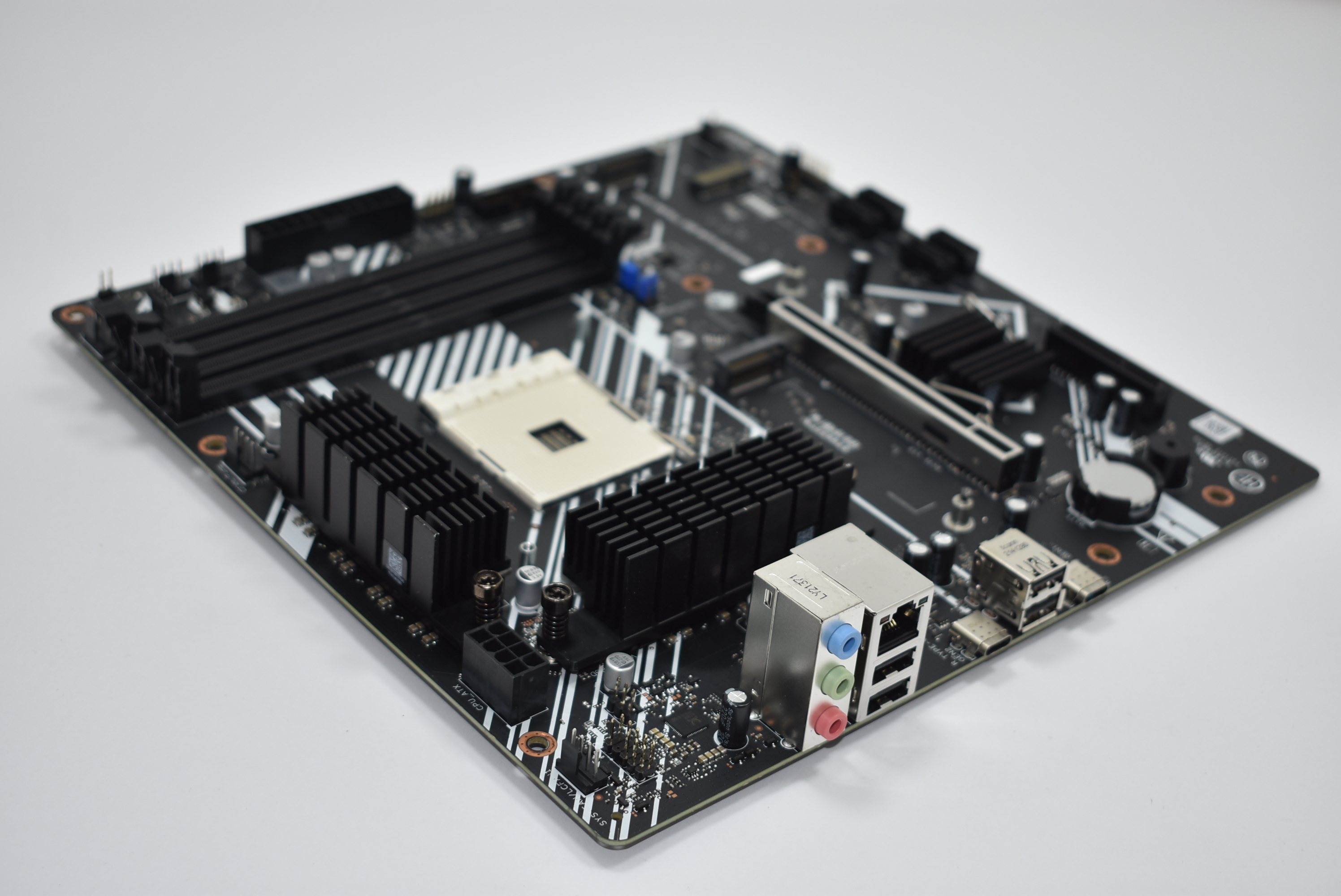 M81916-601 Hp HANAOC AMD AM4 105W B550 MS WIN Motherboard GT21-0164