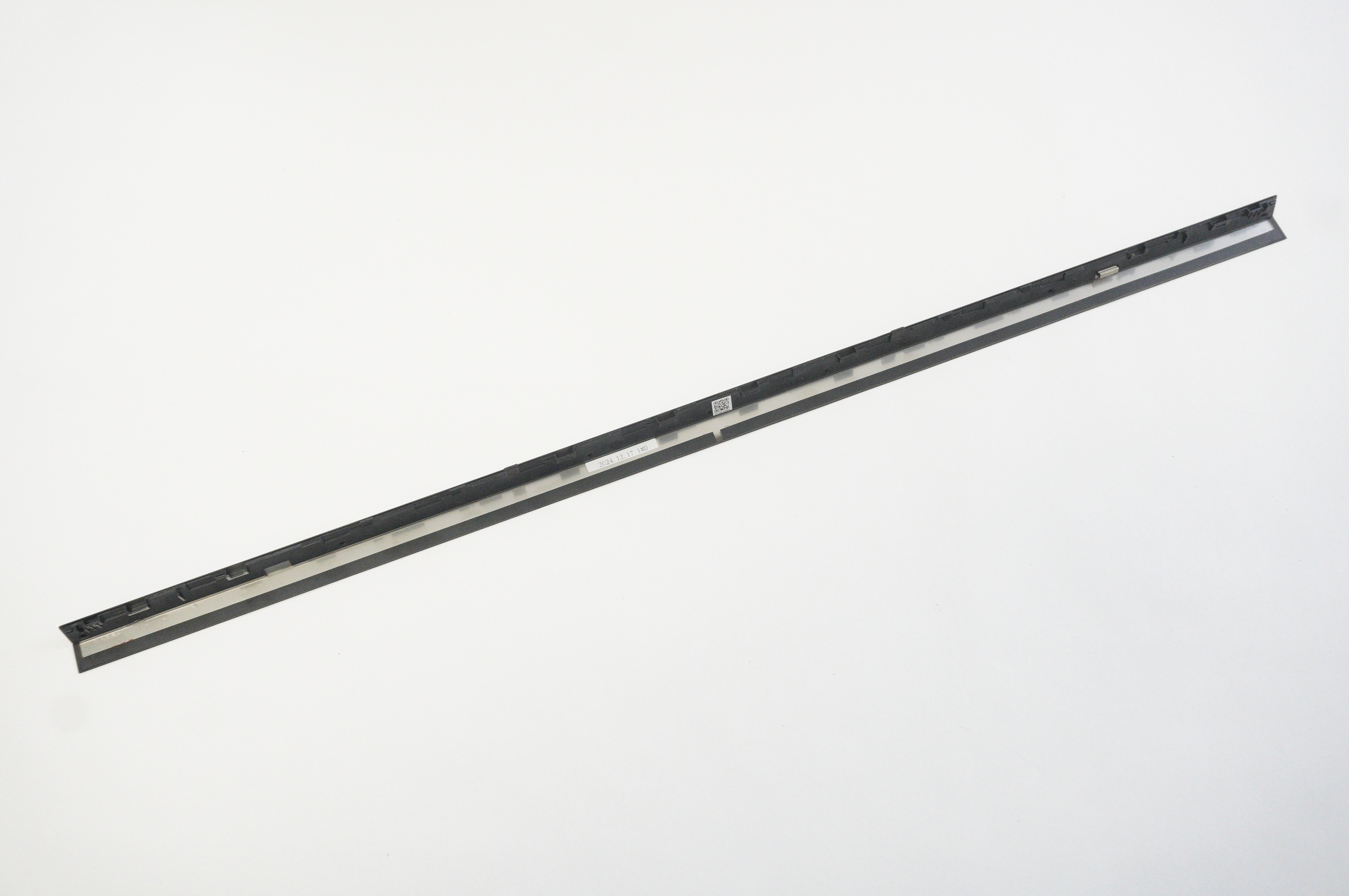 P20684-002 Hp Metal speakerchin msv uhd 25c1 ke27 27-CS1014