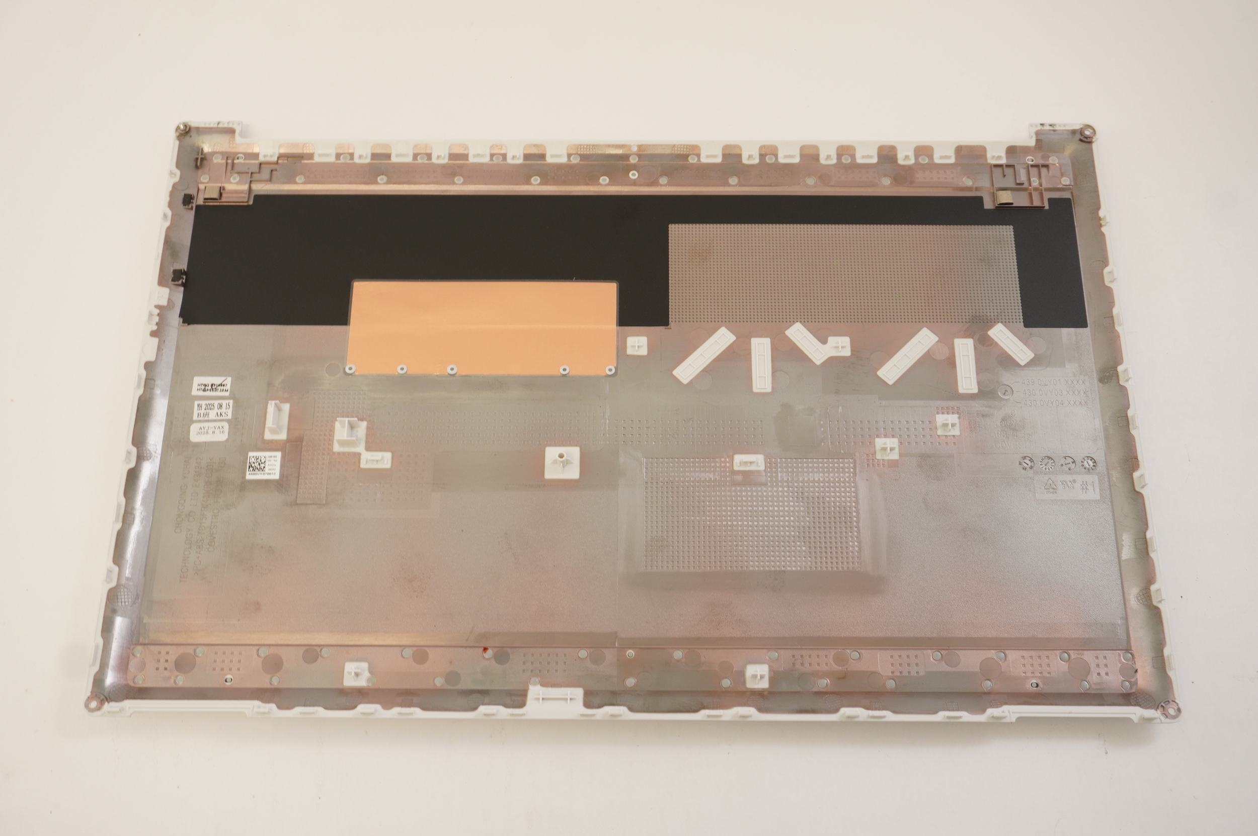 P29871-001 Hp Bottom Base Cover Glacier Silver 17-DD0013DX 17-DD0033DX C33WSUA