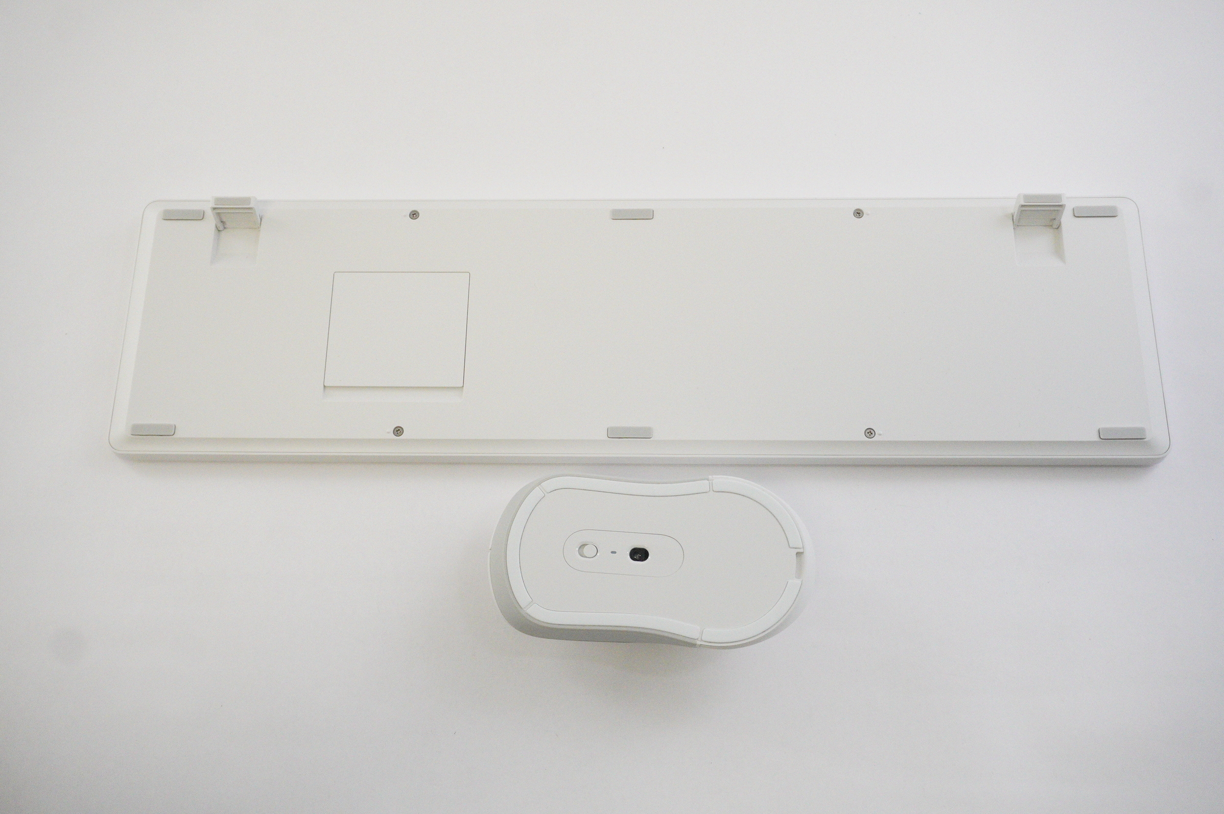 P55000-001 Hp US Keyboard and Mouse White 27-CY0074