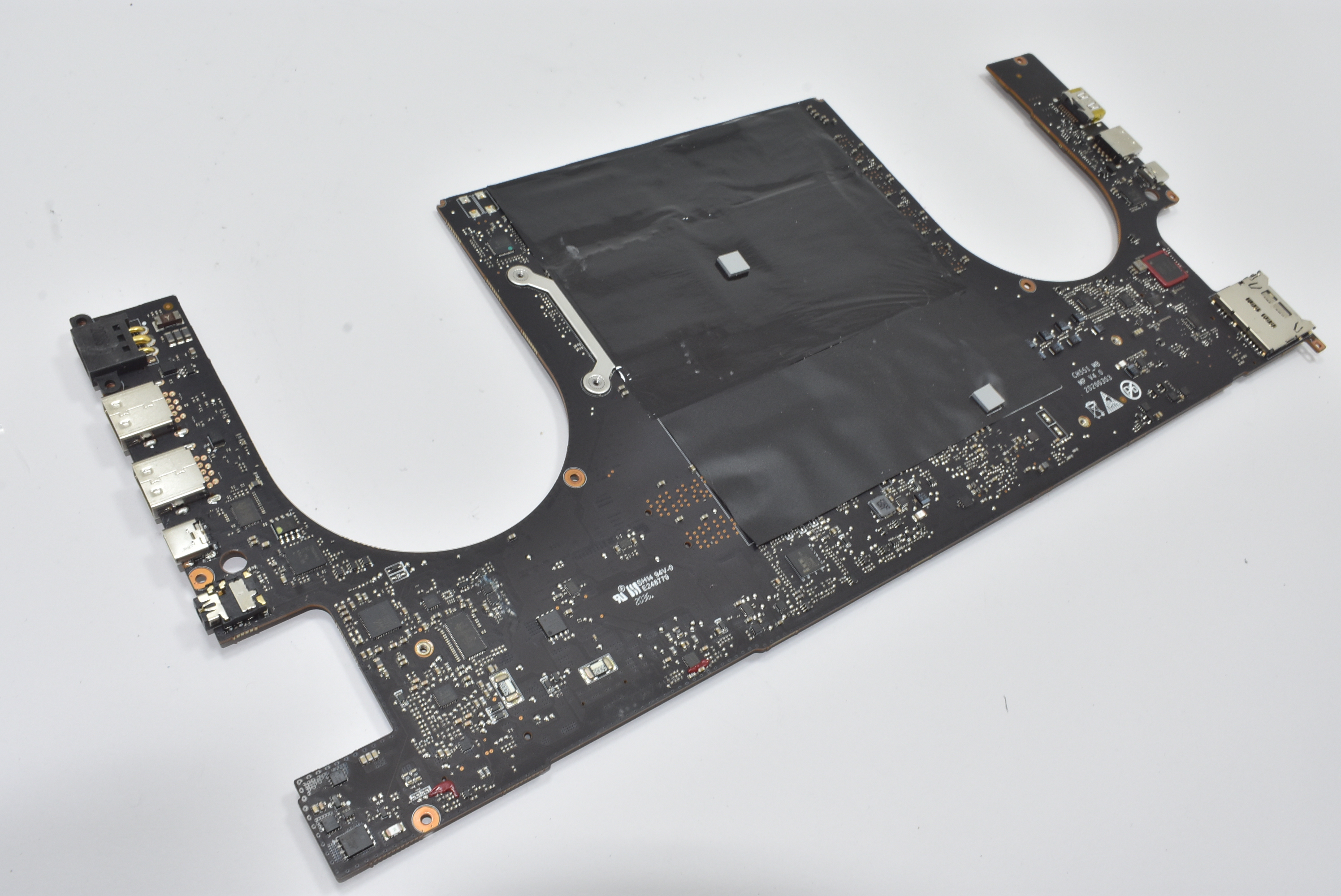 RC05-03330300-0000 Razer Intel i7-10875H TX 2070 Motherboard RZ09-0330QEM3-R3U1