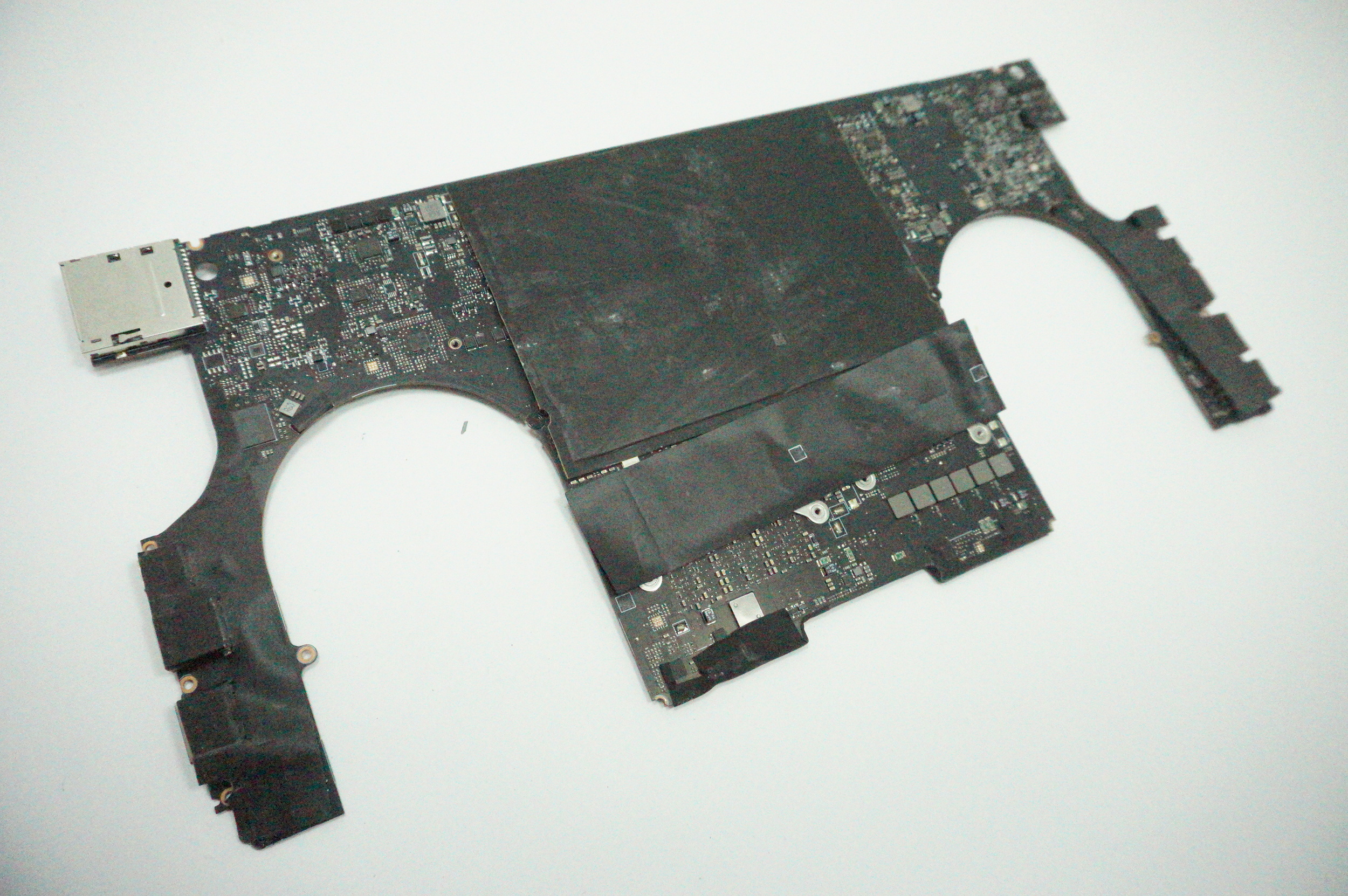 RC05-03982100-0000 Razer Intel i9-13950HX RTX4090 16GB Motherboard RZ09-0483UEJ4-R3U1