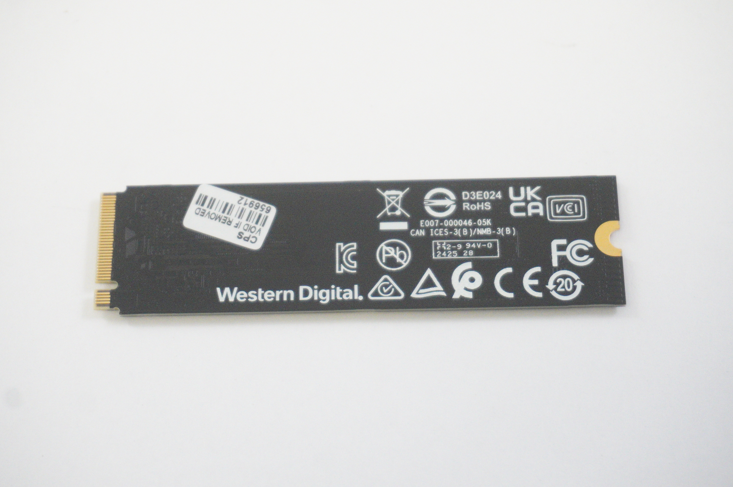 SDEQNSJ-1T00-1014 Western Digital SN5000S 1TB NVMe PCIe Gen4x4 M.2 2280 SSD Drive