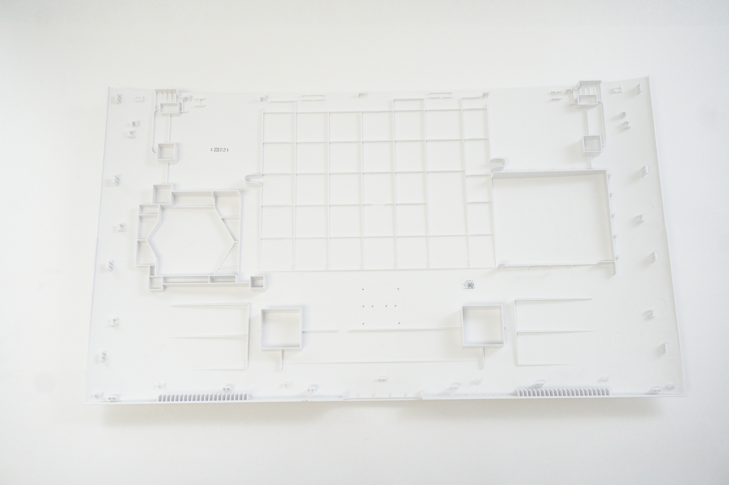 TW2GV Dell LCD Back Cover White DEC24250-5352WHT-PUS