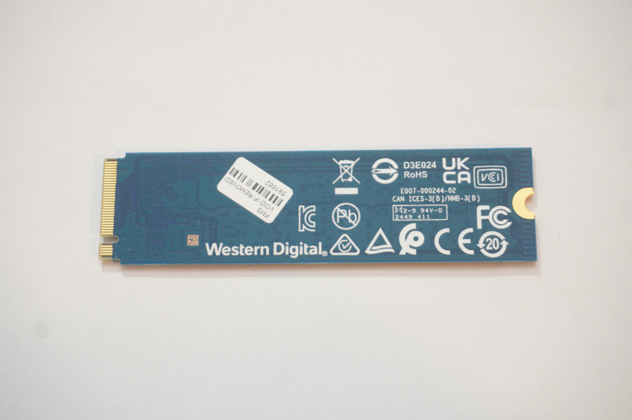 WDS100T2G0C-00CDH0 Western Digital 1TB NVMe PCIe Gen4x4 M.2 2280 SSD