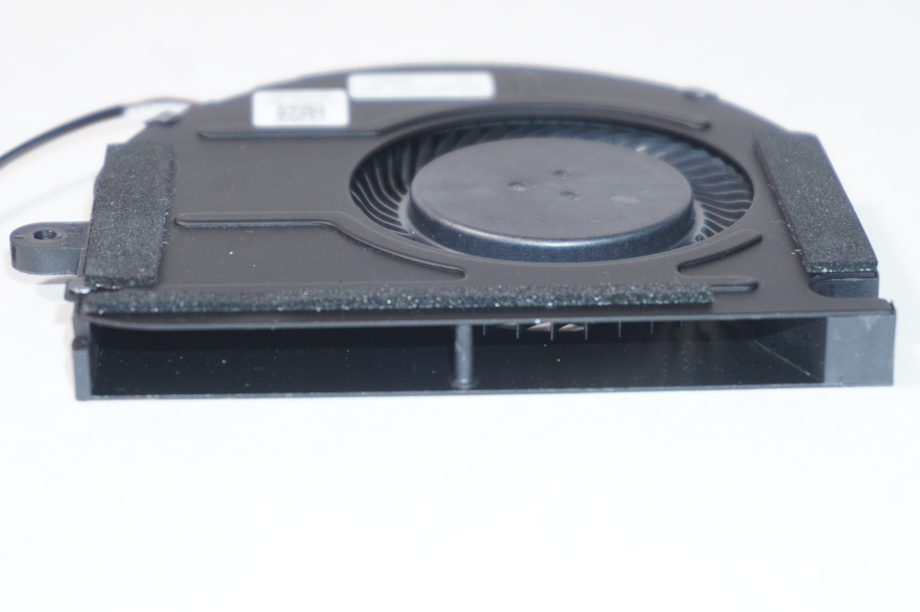 023.100JT.0011 Dell Cooling Fan INSPIRON 7501