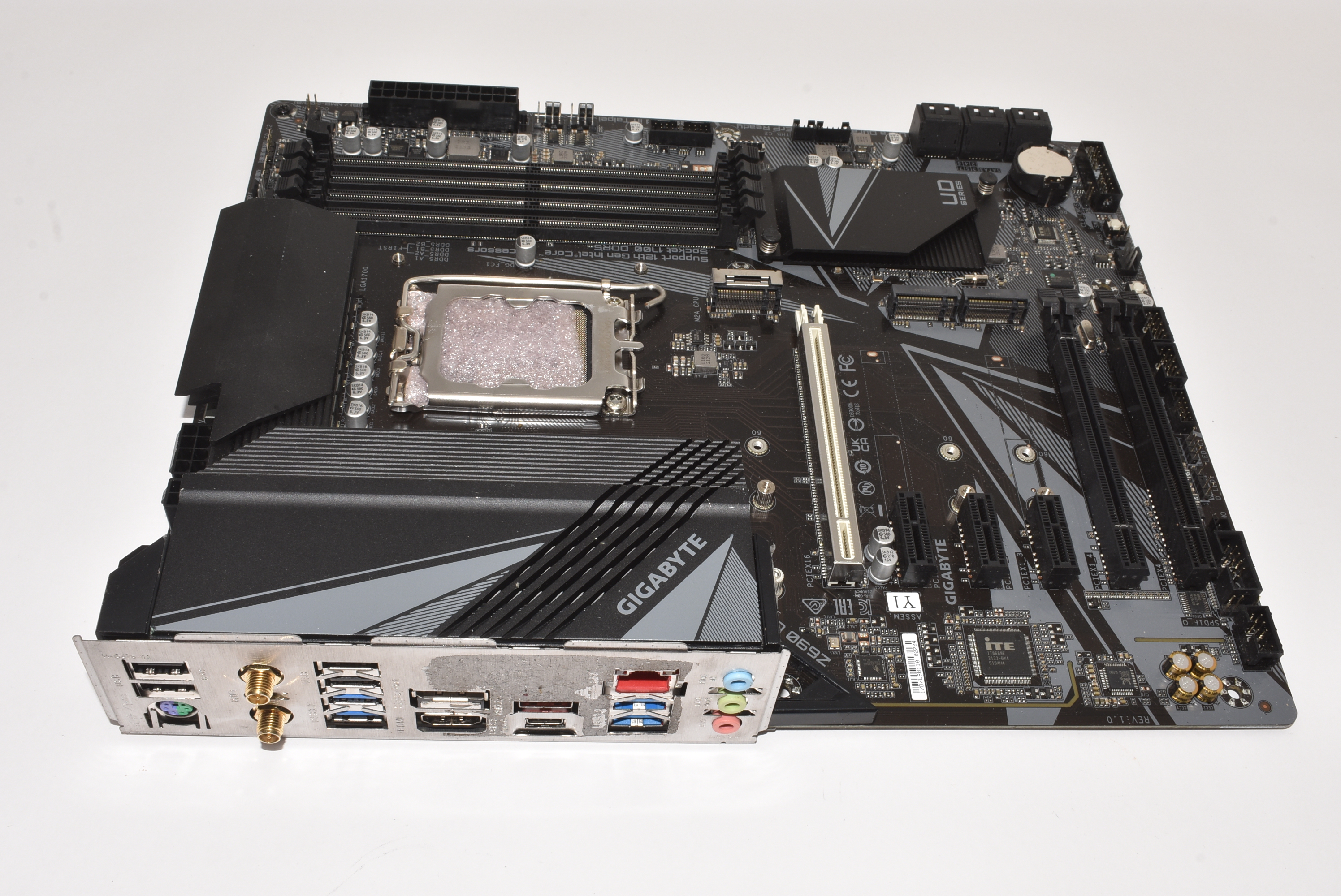 Z690-UD-AC GigaByte Intel  LGA1700 DDR5 Motherboard No IO Shield Plate