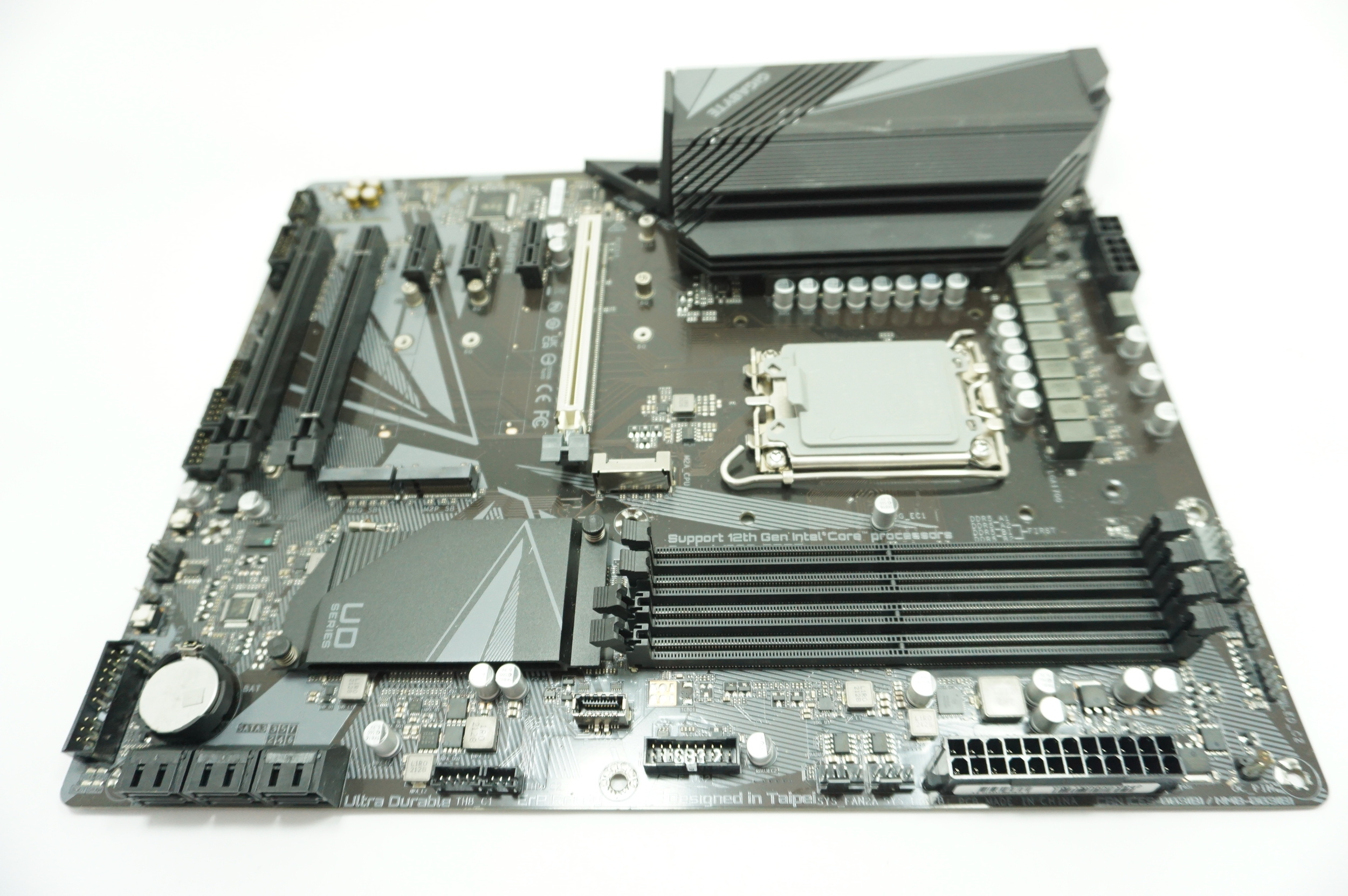 Z690UDAC GigaByte Intel LGA 1700 DDR5 ATX Motherboard No IO shield Plate