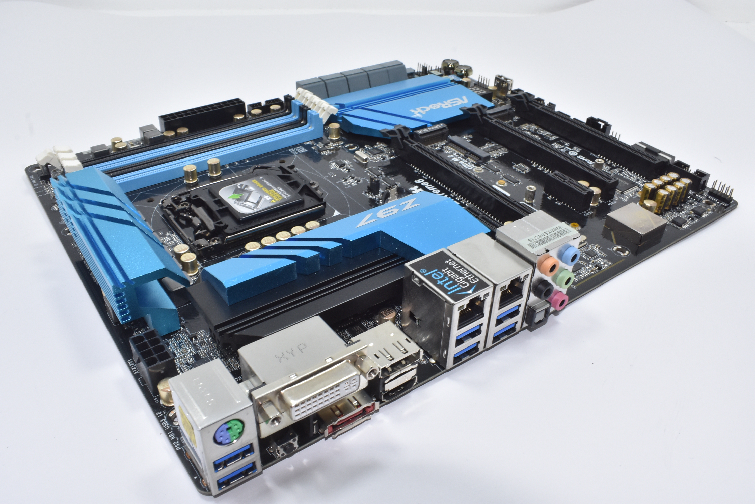 Z690WIFI6E AsRock Intel LGA 1700 DDR4 Gaming Motherboard No IO Shield Plate